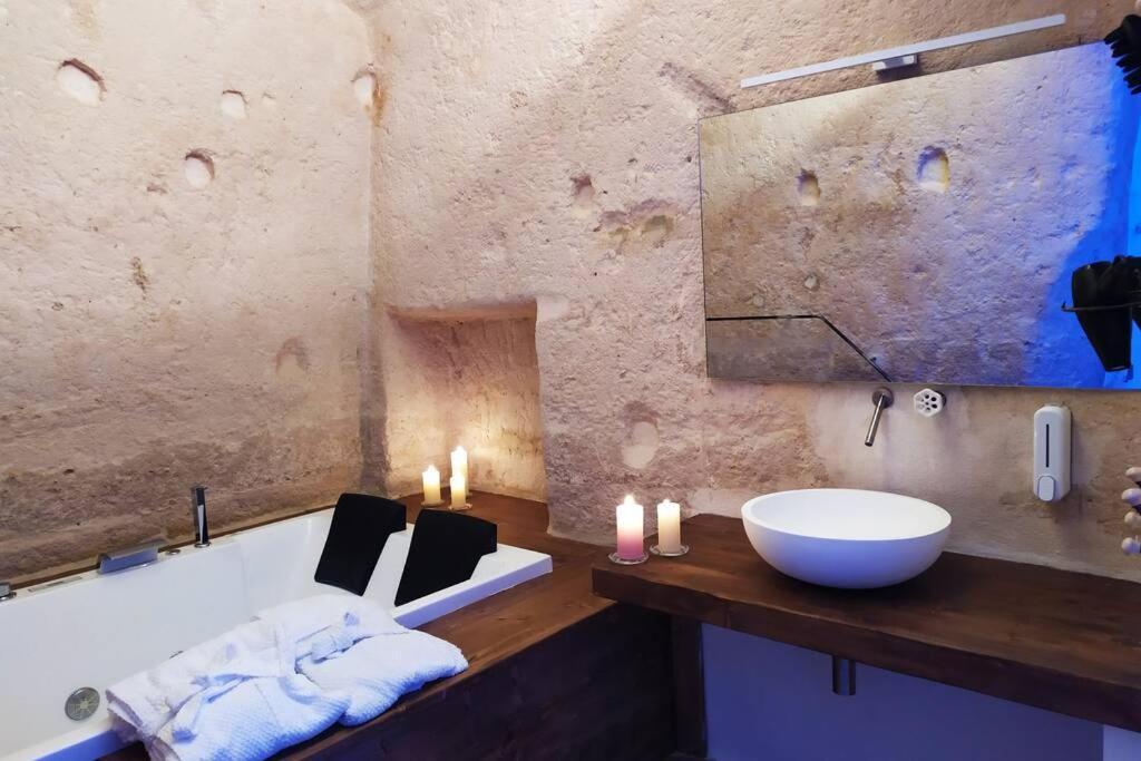 Villa Fornaci 46 Sassi Con Idromassaggio Matera Exterior foto
