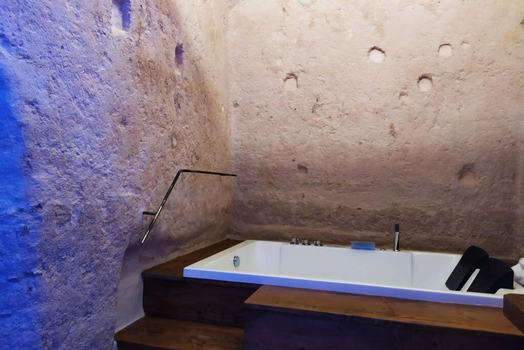 Villa Fornaci 46 Sassi Con Idromassaggio Matera Exterior foto