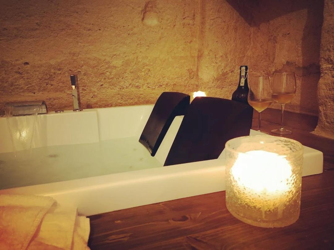 Villa Fornaci 46 Sassi Con Idromassaggio Matera Exterior foto